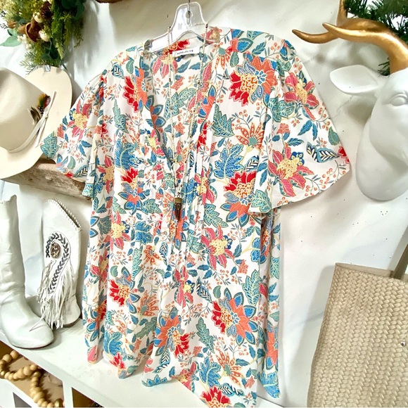 Anthropologie ROSE & OLIVE brand Enchanting floral boho blouse w flutter sleeves - Picture 14 of 14